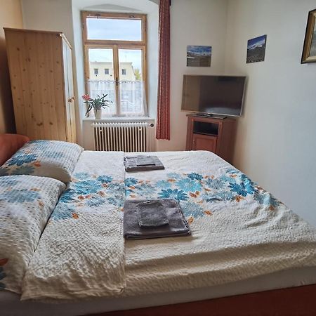 U Cerneho Orla Lägenhet Vidnava Exteriör bild